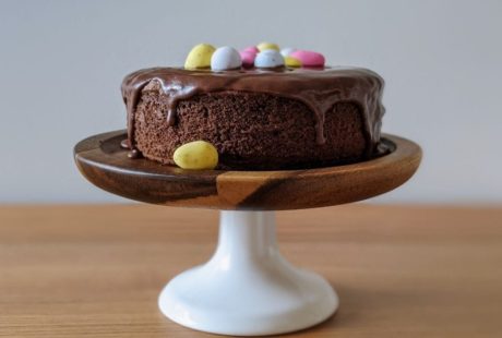 gâteau au chocolat et mini eggs