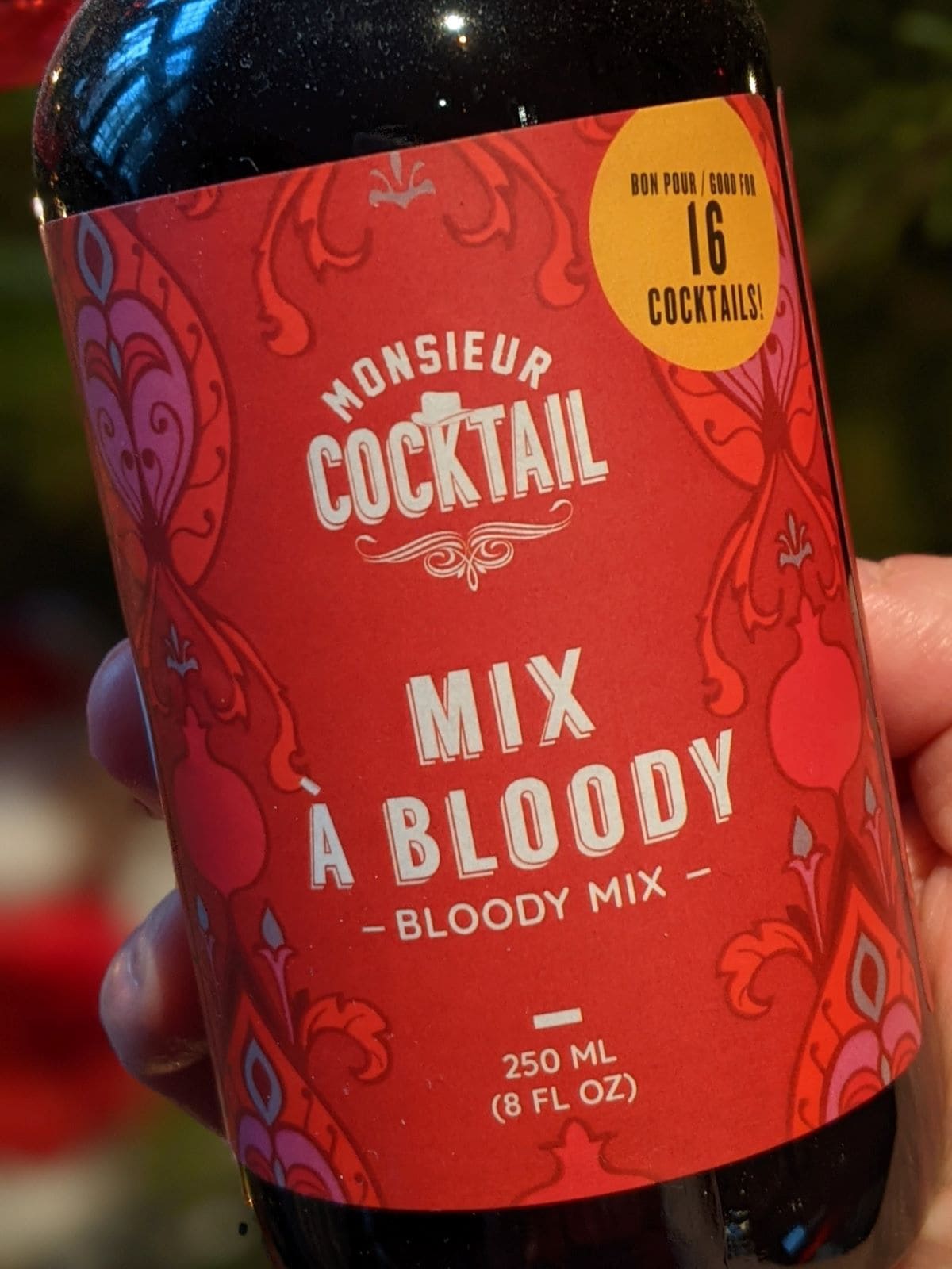 mix à bloody Monsieur Cocktail