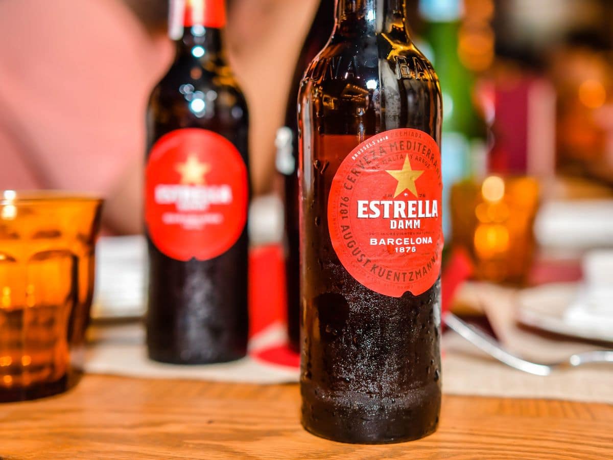 La bière espagnole Estrella Damn