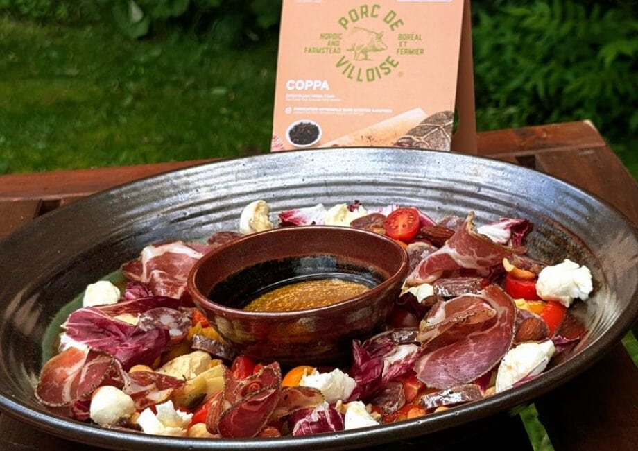 Salade antipasto et charcuterie porc de Villoise