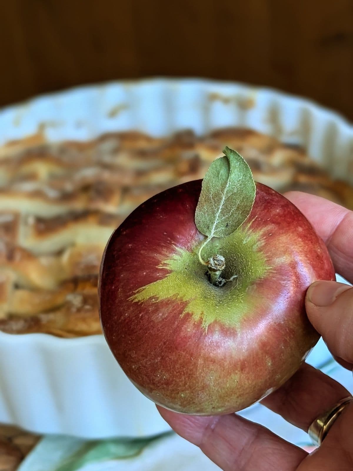 Pomme au dessus de la tarte parfaite