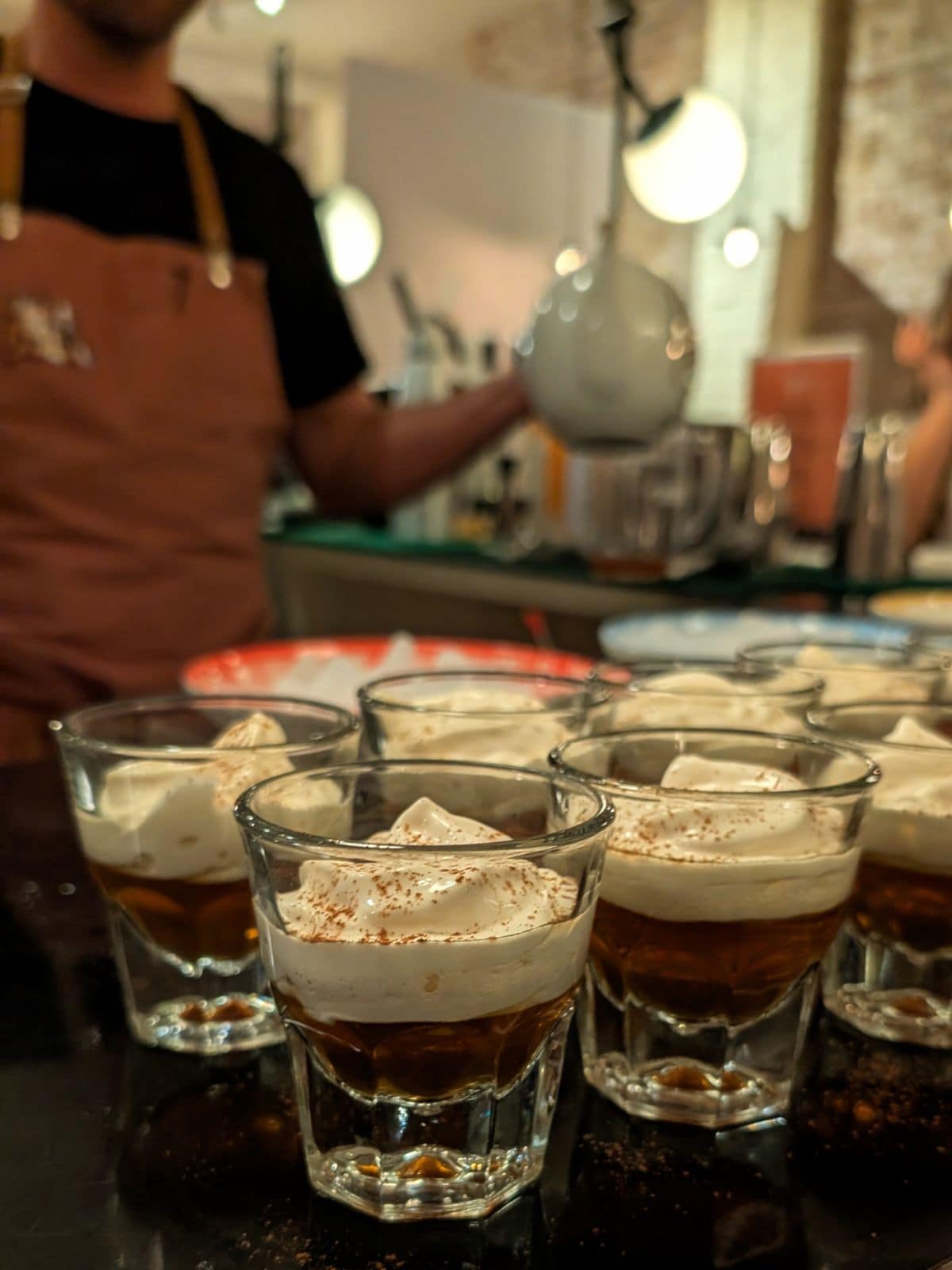 Cocktail cidre de glace et mousse de sirop d'érable